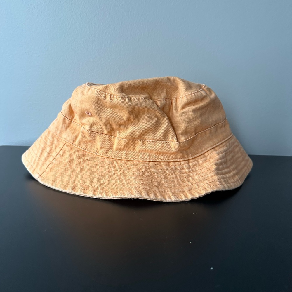 Classic Bucket Hat in Light Orange